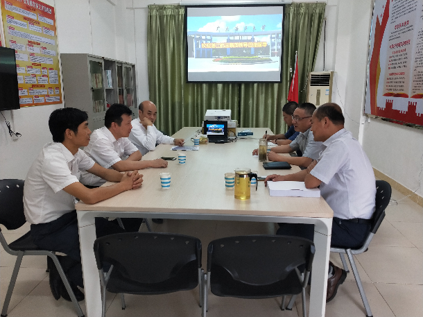 广东省湛江航运集团有限公司来万象城官网洽谈产学研合作.jpg